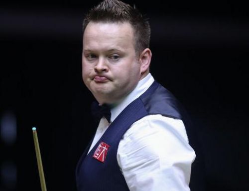 差点又丢！国足后场惊险横传，杨泽翔滑倒被断球.