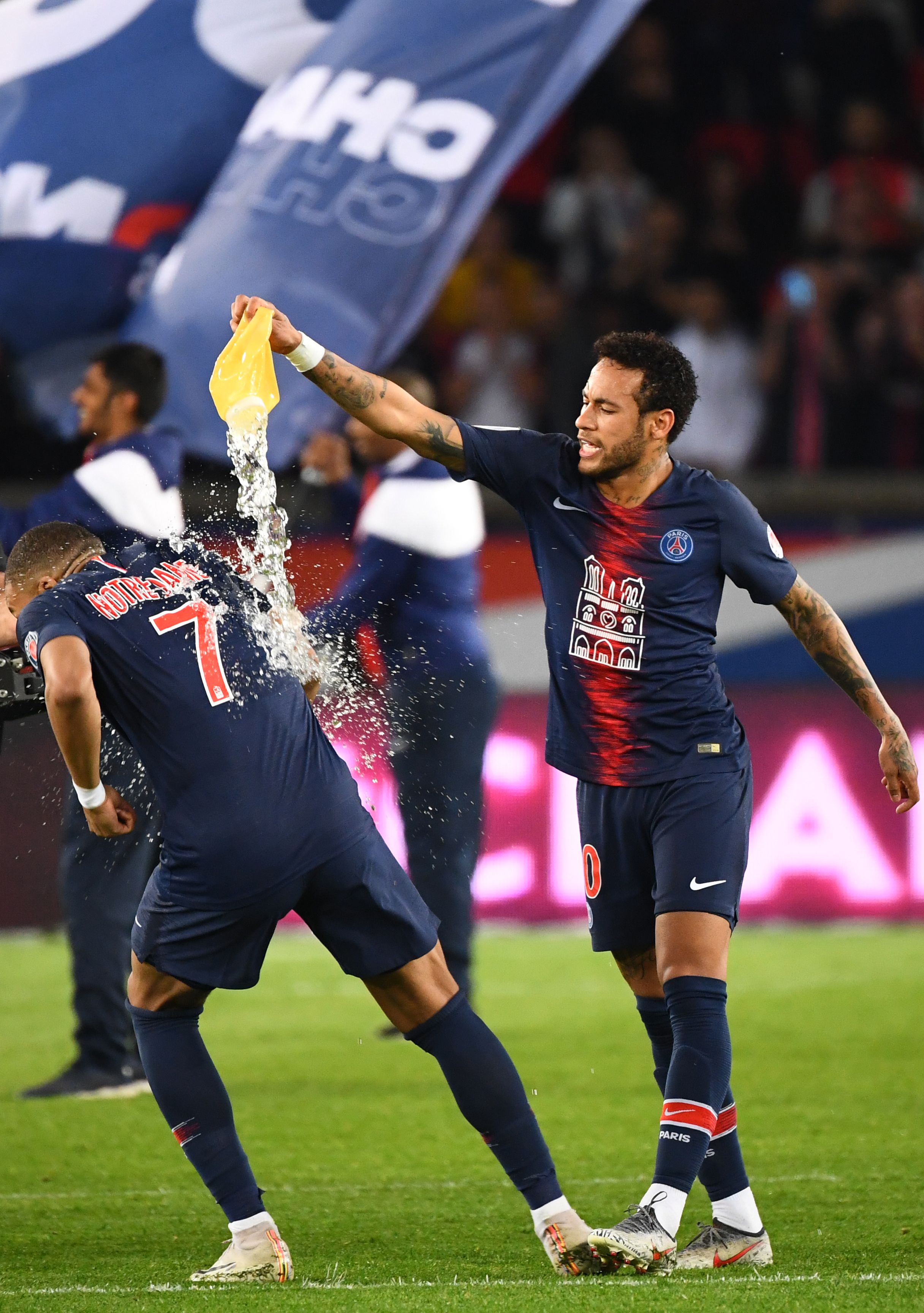 在上半区设 在上半区设