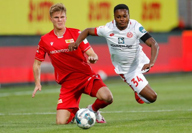 场与强强对 场与强强对